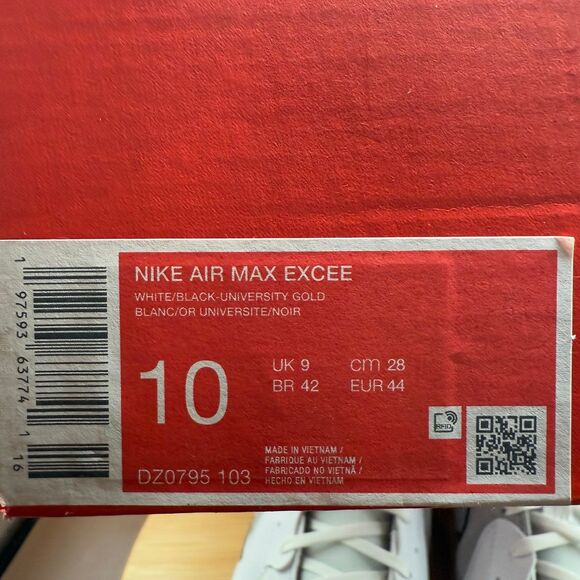 NIKE AIR MAX EXCEE White/Black/University Gold/Wolf Grey Men’s Sz 10 Brand New